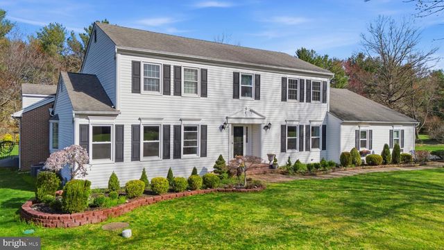7 MONROE PL, Cranbury, NJ 08512