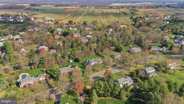 7 MONROE PL, Cranbury, NJ 08512
