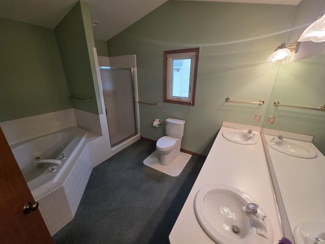 4306 Redbush Drive, Grandville, MI 49418