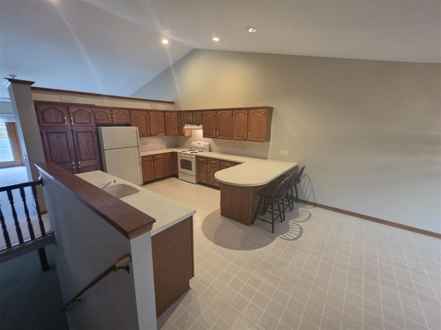 4306 Redbush Drive, Grandville, MI 49418