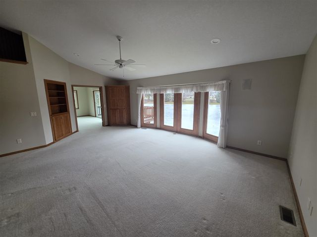 4306 Redbush Drive, Grandville, MI 49418