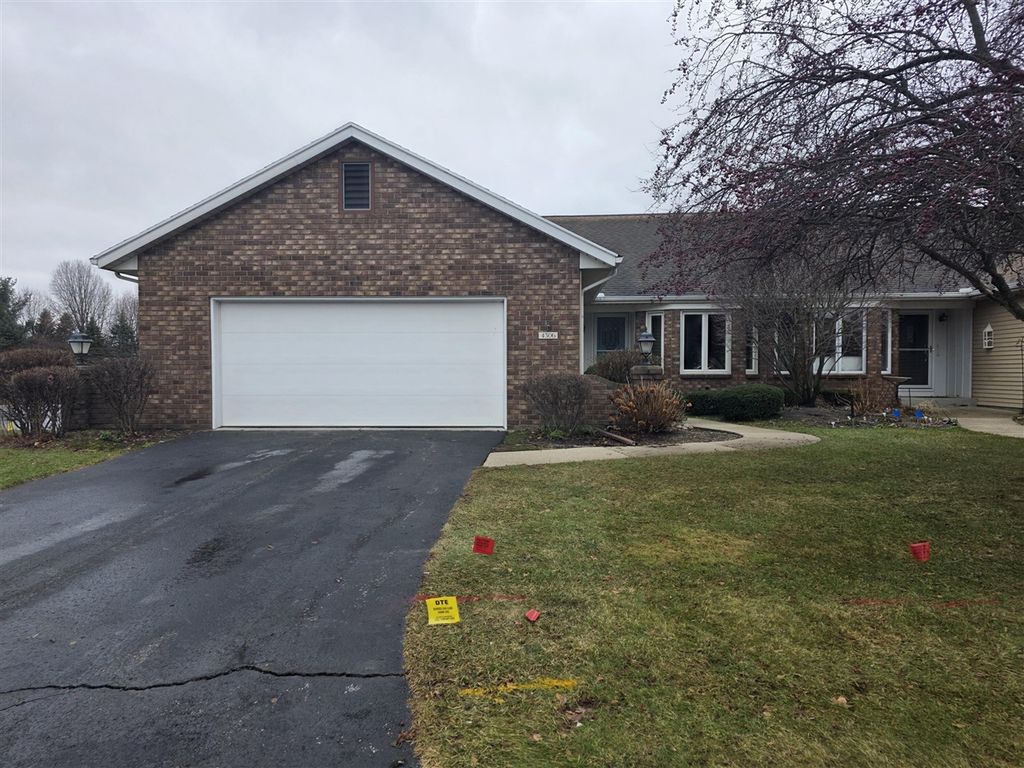 4306 Redbush Drive, Grandville, MI 49418