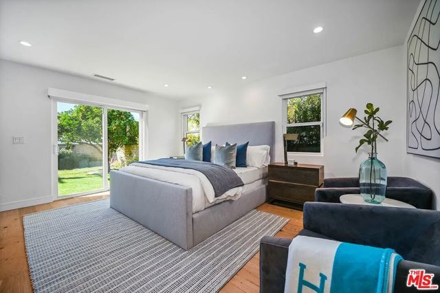 2751 Midvale Avenue, Los Angeles, CA 90064