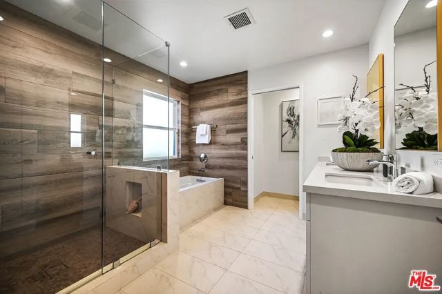 2751 Midvale Avenue, Los Angeles, CA 90064