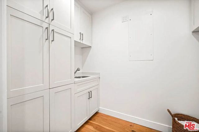 2751 Midvale Avenue, Los Angeles, CA 90064