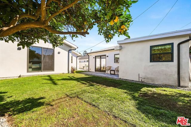 2751 Midvale Avenue, Los Angeles, CA 90064