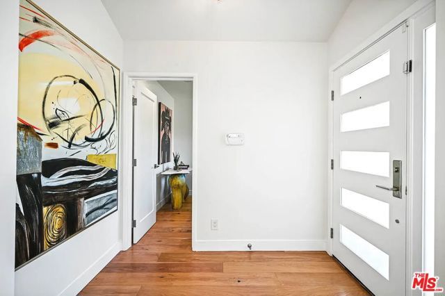 2751 Midvale Avenue, Los Angeles, CA 90064