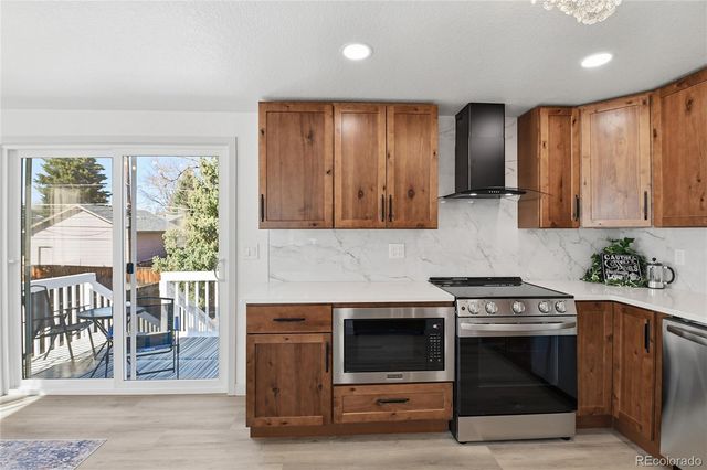 6955 W 62nd Avenue, Arvada, CO 80003