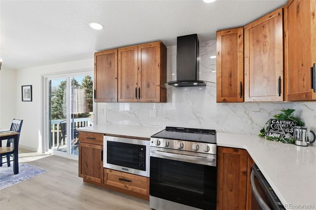 6955 W 62nd Avenue, Arvada, CO 80003