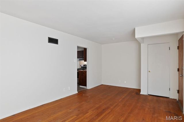 10108 Jett Drive, Dellwood, MO 63136