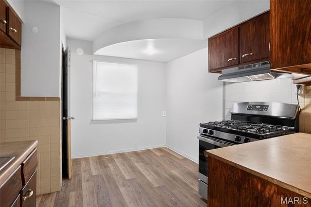 10108 Jett Drive, Dellwood, MO 63136