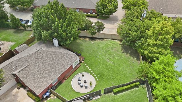 203 Applewood Court, Mckinney, TX 75071