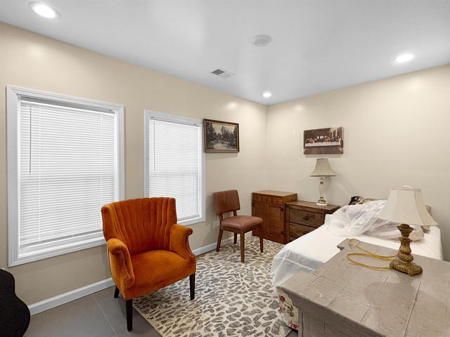 75 Dora Rosas Ln, Tabor City, NC 28463