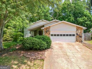 330 Broken Lance Place, Alpharetta, GA 30022