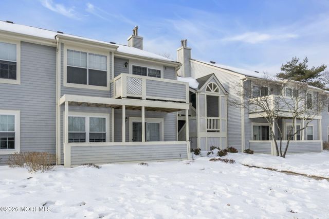 402 Brookview Court, Howell, NJ 07731