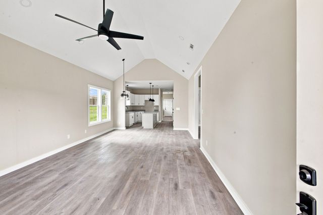 207 Scott St, Dickson, TN 37055