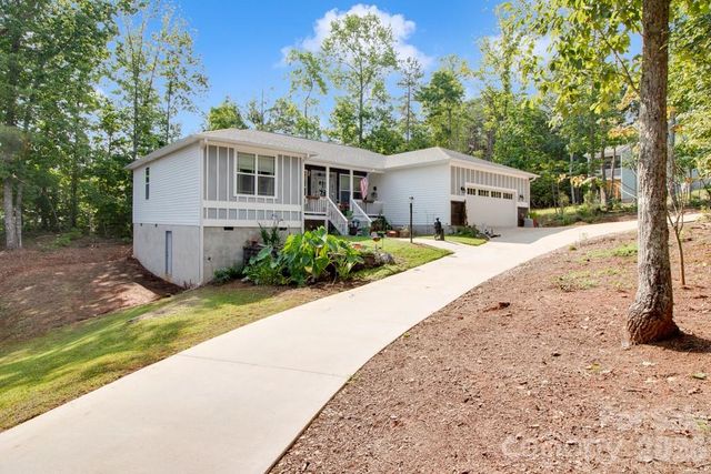 243 Dublin Lane, Columbus, NC 28722
