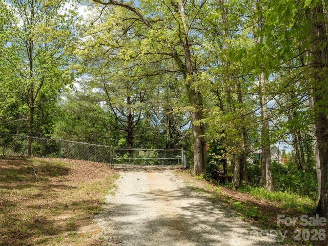 154 High Pasture Trail, Mills River, NC 28759