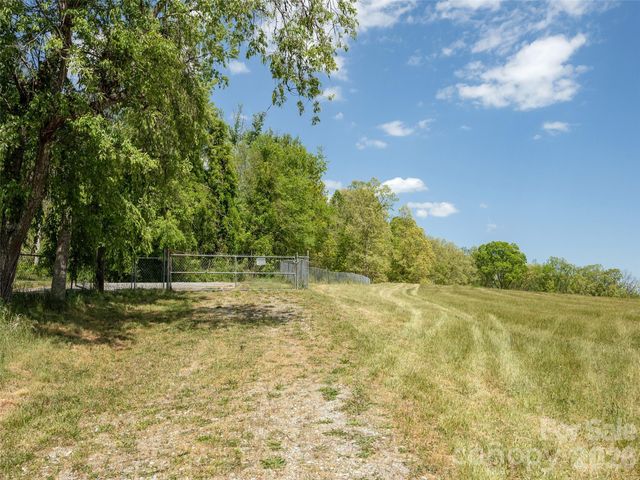 154 High Pasture Trail, Mills River, NC 28759