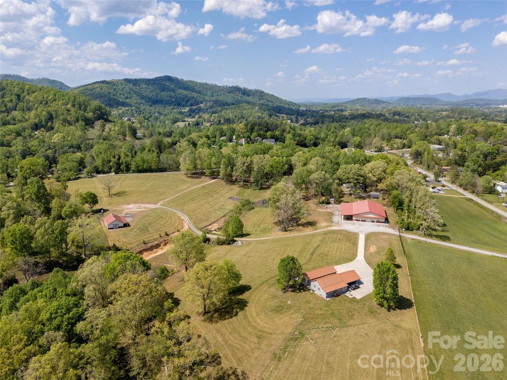 154 High Pasture Trail, Mills River, NC 28759
