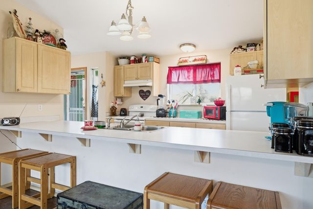 306 SE 8th Street, Madras, OR 97741