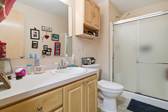 306 SE 8th Street, Madras, OR 97741