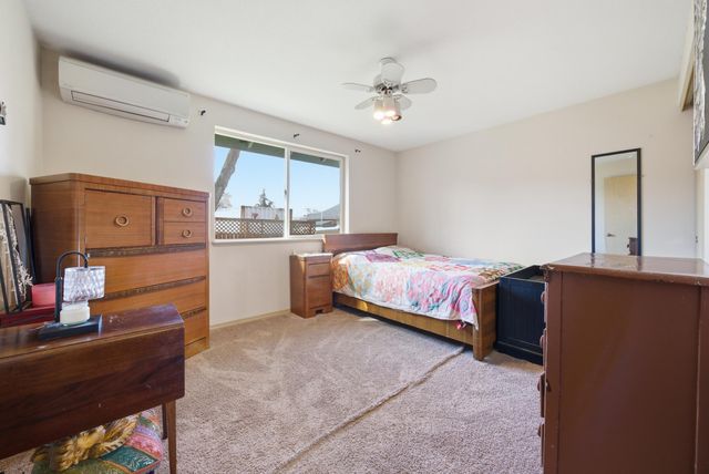 306 SE 8th Street, Madras, OR 97741