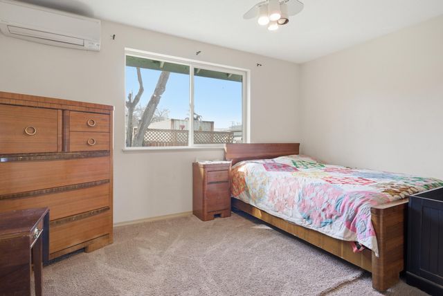 306 SE 8th Street, Madras, OR 97741