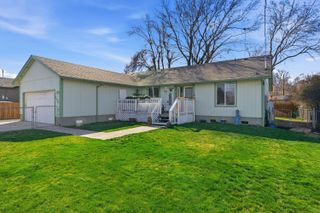 306 SE 8th Street, Madras, OR 97741