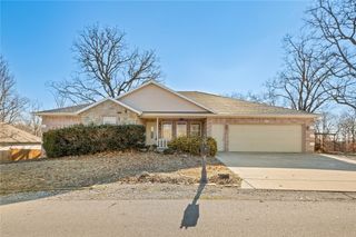 2 Ila Lane, Bella Vista, AR 72714