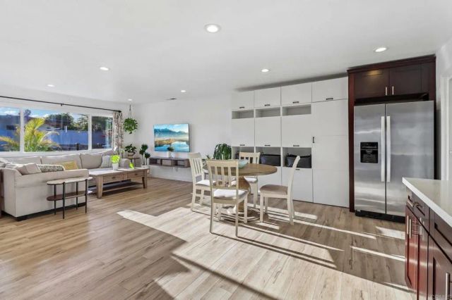 2852 Yvonne St, Oceanside, CA 92056