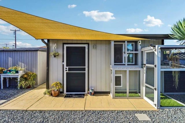 2852 Yvonne St, Oceanside, CA 92056
