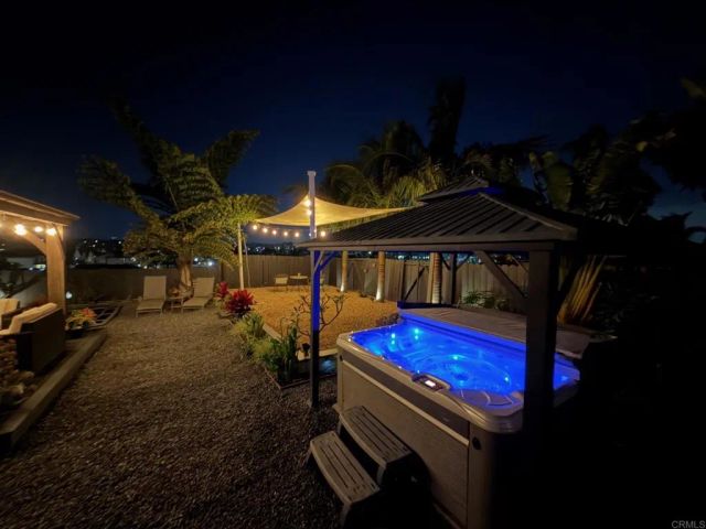 2852 Yvonne St, Oceanside, CA 92056