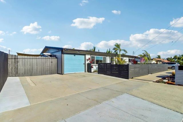 2852 Yvonne St, Oceanside, CA 92056