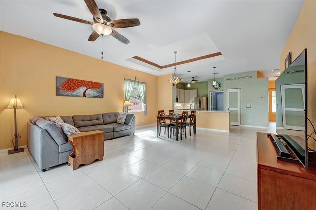 2549 Deerfield Lake CT, Cape Coral, FL 33909