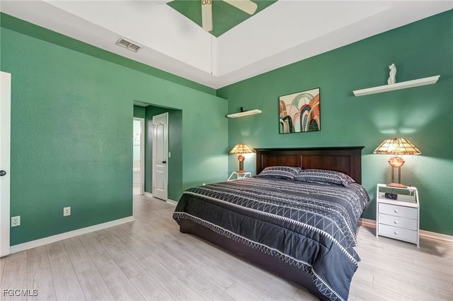 2549 Deerfield Lake CT, Cape Coral, FL 33909