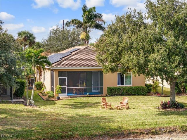 2549 Deerfield Lake CT, Cape Coral, FL 33909