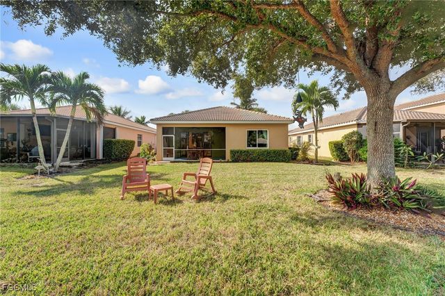 2549 Deerfield Lake CT, Cape Coral, FL 33909