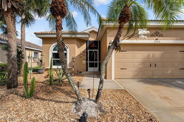 2549 Deerfield Lake CT, Cape Coral, FL 33909