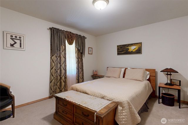 18 Blue Creek Road, Walla Walla, WA 99362