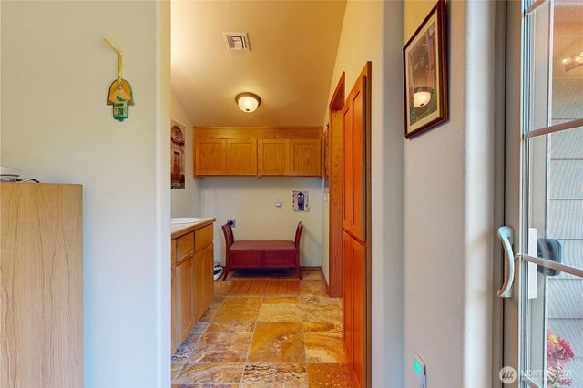 18 Blue Creek Road, Walla Walla, WA 99362