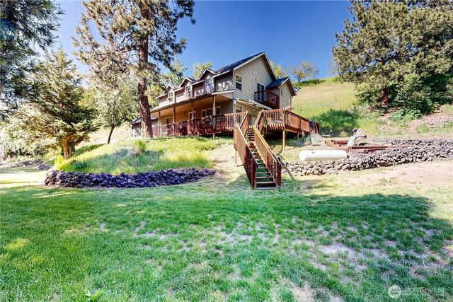 18 Blue Creek Road, Walla Walla, WA 99362