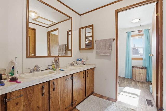 5621 MERCURY DR, Rapid City, SD 57703