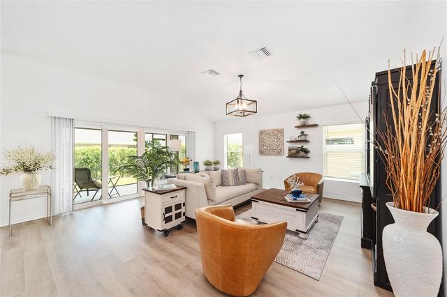 6557 MCKNIGHT LOOP, The Villages, FL 34762