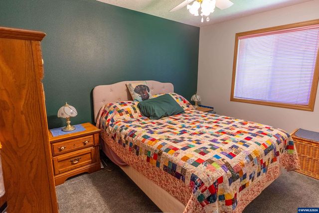 7077 Ridgemont Dr N, Keizer, OR 97303