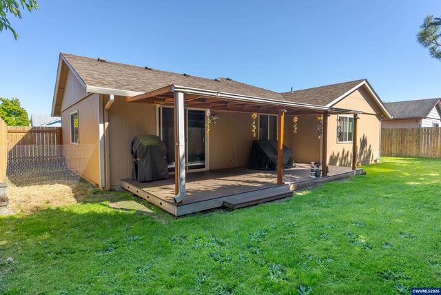 7077 Ridgemont Dr N, Keizer, OR 97303