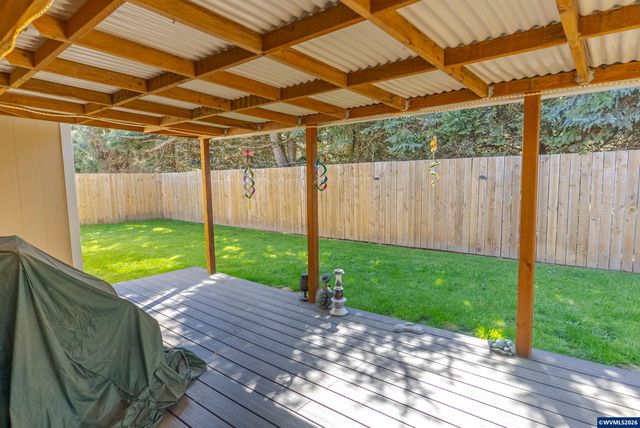 7077 Ridgemont Dr N, Keizer, OR 97303