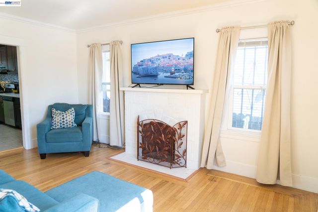 2921 Havenscourt Blvd, Oakland, CA 94605