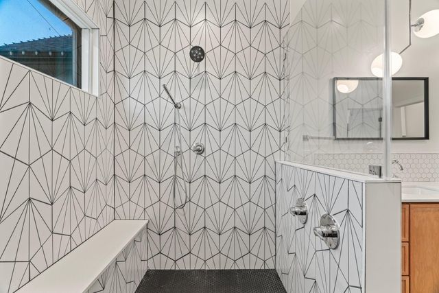 3802 Commerce Street, Houston, TX 77003