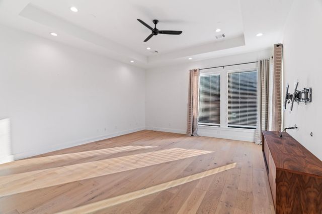 3802 Commerce Street, Houston, TX 77003